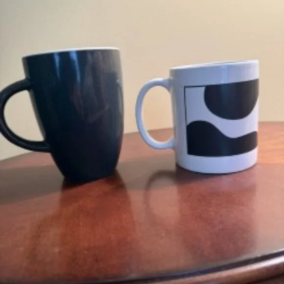 Vintage Computer-Themed Mugs (set of 2) - Picture 2 of 4